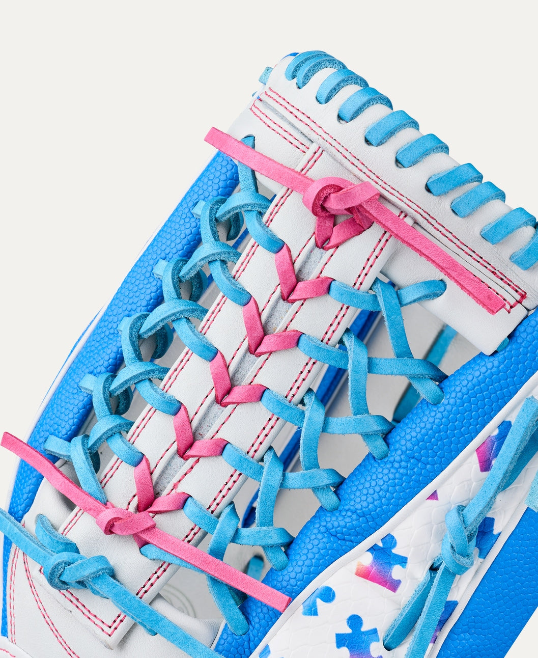 WILSON LOVE THE MOMENT™ A2000 T125 12.5" OUTFIELD FASTPITCH GLOVE